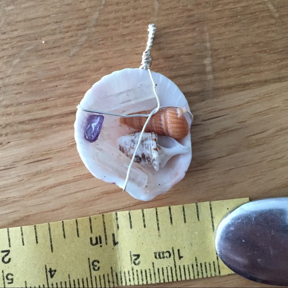 Handmade Wire Wrapped Shell Pendant - Picture 4 of 4